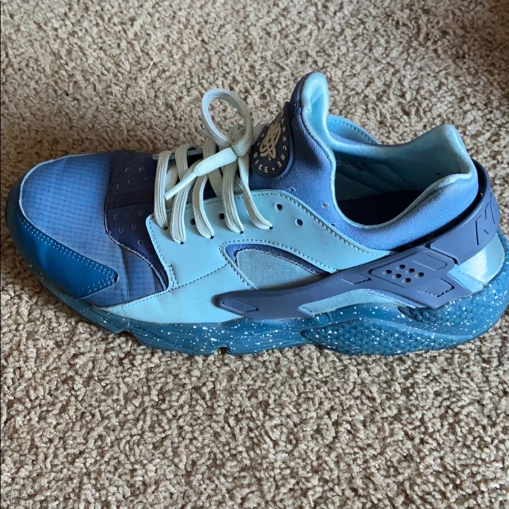 Nike Air Huaraches 👟
